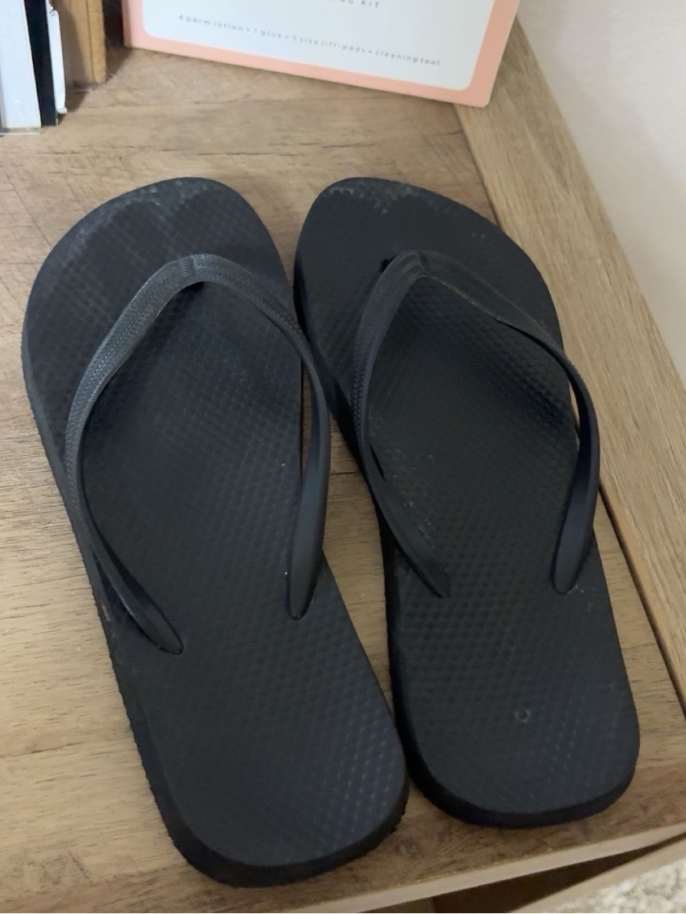 Women’s Black Flip Flop Sandals - Classic Swim Thongs